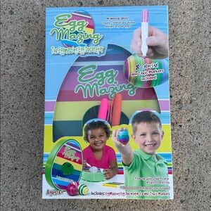 Egg-Mazing Egg Decorator with Markers, NIB